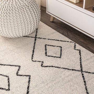 Alia Moroccan Beni Souk Area Rug